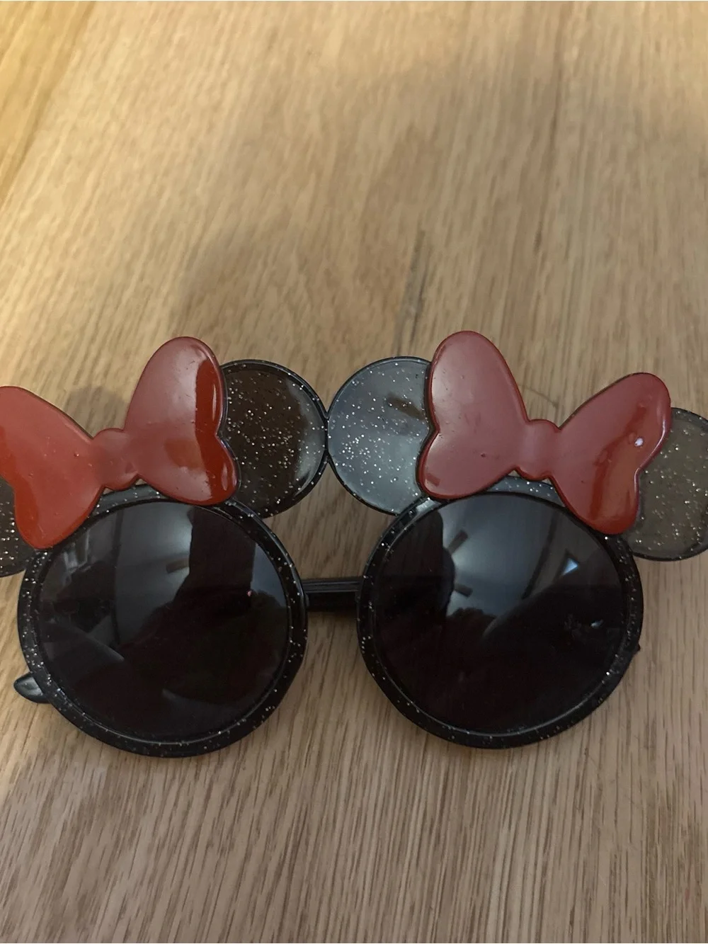 Disney Kids Minnie Mouse Black Sunglasses with Red Bows